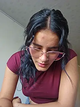 Snapshot of Emmaa-_- chatting on July 17, 10:03 pm Emmaa- - online show from July 17, 10:03 pm