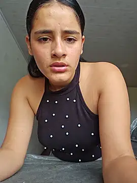 Snapshot of Emmaa-_- chatting on July 20, 8:44 pm Emmaa- - online show from July 20, 8:44 pm