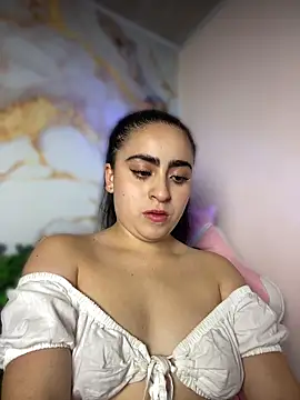 LILI 911 online show from June 21, 8:11 pm