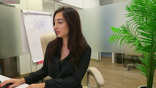 Snapshot of BabesGoWild chatting on January 8, 8:39 pm BabesGoWild online show from January 8, 8:39 pm