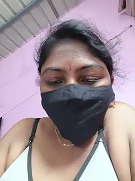 Snapshot of sirishaa168 chatting on July 10, 6:28 am sirishaa168 online show from July 10, 6:28 am