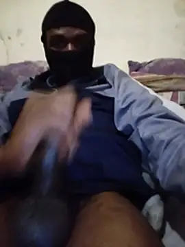Snapshot of SharmudaBond chatting on July 29, 11:58 pm SharmudaBond online show from July 29, 11:58 pm