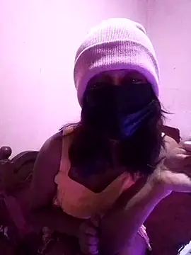 queen shelly online show from July 28, 7:39 pm
