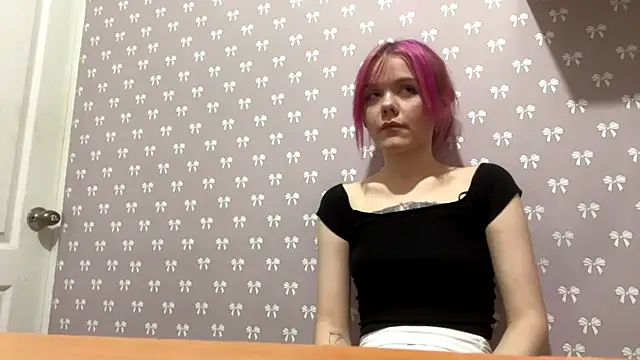Linecutie online show from July 1, 8:52 pm