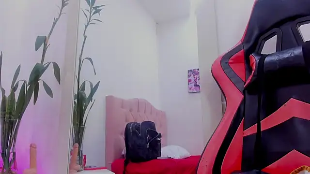  saray rose online show from June 8, 1:44 pm