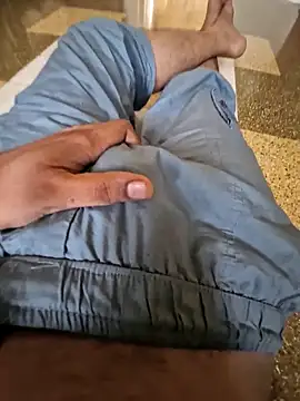 Snapshot of Gujjuboy99 chatting on June 9, 11:44 am Gujjuboy99 online show from June 9, 11:44 am