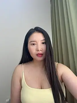Snapshot of Doudou__520 chatting on June 29, 6:19 am Doudou 520 online show from June 29, 6:19 am