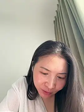 Snapshot of Doudou__520 chatting on July 7, 9:57 am Doudou 520 online show from July 7, 9:57 am