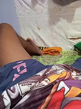 paupequeno0 online show from July 19, 2:54 pm