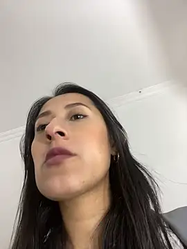 Snapshot of ELY_FE_ chatting on June 27, 1:50 pm ELY FE online show from June 27, 1:50 pm