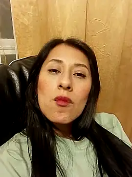 Snapshot of ELY_FE_ chatting on July 15, 3:56 am ELY FE online show from July 15, 3:56 am