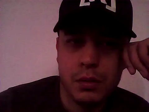 Snapshot of eduardo_espartano chatting on June 6, 11:09 pm eduardo espartano online show from June 6, 11:09 pm