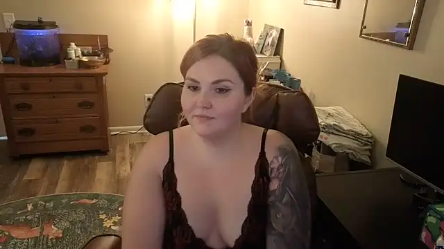 Snapshot of Peachyheat98 chatting on June 7, 3:54 am Peachyheat98 online show from June 7, 3:54 am