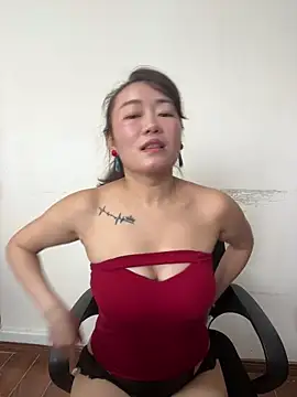 mollymm online show from June 18, 2:56 am