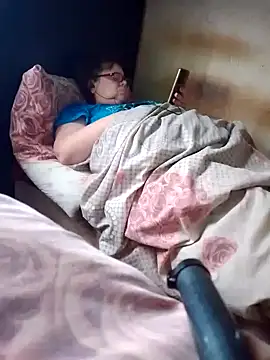 oksana72 online show from October 22, 7:41 am