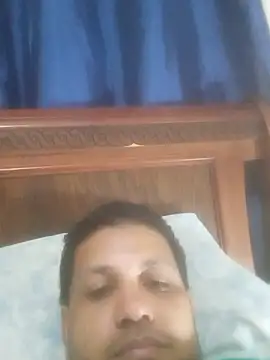BustlingShirt online show from June 20, 6:44 pm