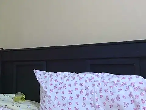 kinkydolll online show from July 1, 6:40 pm