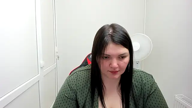 Snapshot of MargaretDark chatting on June 11, 6:44 am MargaretDark online show from June 11, 6:44 am