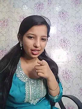 Snapshot of Queen_Rosyy chatting on July 8, 6:40 am Queen Rosyy online show from July 8, 6:40 am