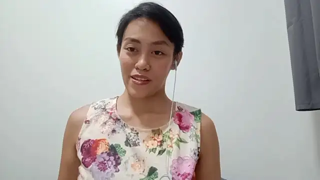 PhuongTurpin online show from June 21, 5:59 pm
