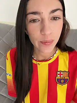 adrianaasoler online show from June 9, 9:32 am