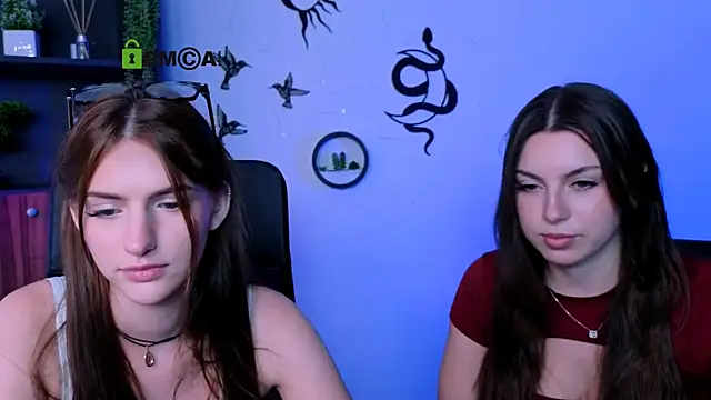 naomi perl online show from July 17, 10:33 am