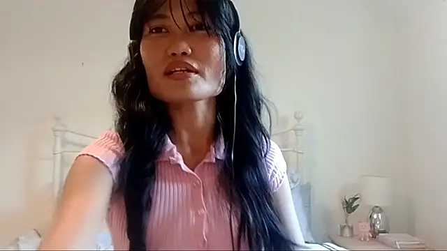 MichelEdland online show from June 17, 1:45 pm