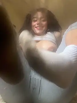 daddyyysbabygirl online show from June 10, 7:57 pm