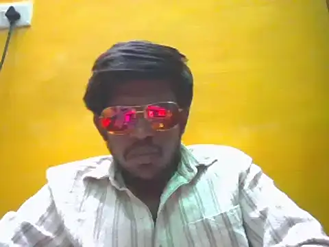 Snapshot of Lawrencedlkk007 chatting on February 22, 5:12 am Lawrencedlkk007 online show from February 22, 5:12 am