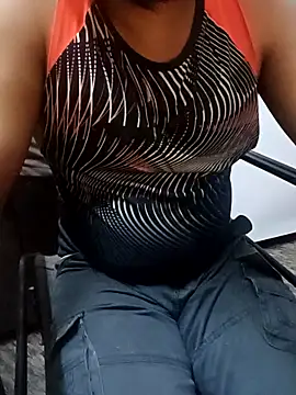 Snapshot of Lawrencedlkk007 chatting on February 11, 5:45 am Lawrencedlkk007 online show from February 11, 5:45 am