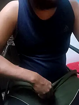 Snapshot of Lawrencedlkk007 chatting on February 12, 1:28 pm Lawrencedlkk007 online show from February 12, 1:28 pm