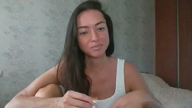 Snapshot of Mia_Salamanka chatting on July 16, 4:51 am Mia Salamanka online show from July 16, 4:51 am