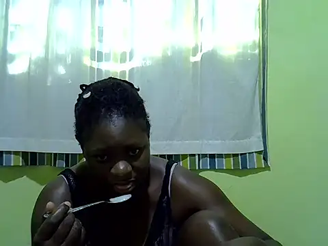 CURVY-CORAZZON online show from July 13, 7:11 am