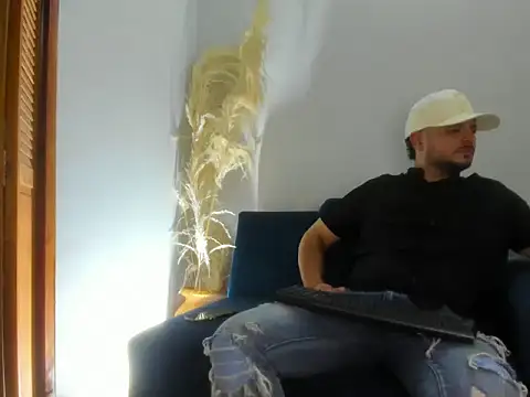 jeann alexx online show from June 24, 2:21 am