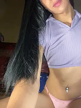 Snapshot of lady_Tayron chatting on July 9, 5:00 am lady Tayron online show from July 9, 5:00 am