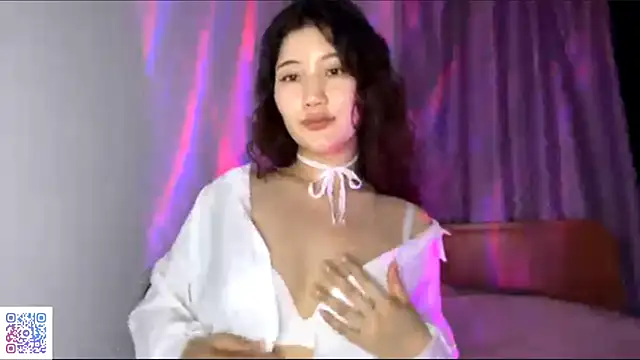 JenniferWallace online show from July 28, 8:12 pm