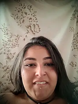 Snapshot of Aly_96 chatting on July 12, 7:16 pm Aly 96 online show from July 12, 7:16 pm