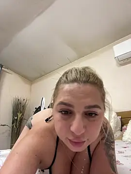 xLexi online show from June 26, 10:36 pm