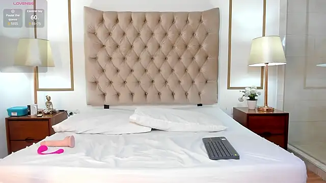 BellaMonrow online show from June 13, 11:41 am