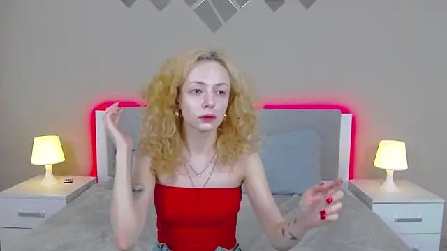 MiaVelmont online show from July 29, 4:10 am