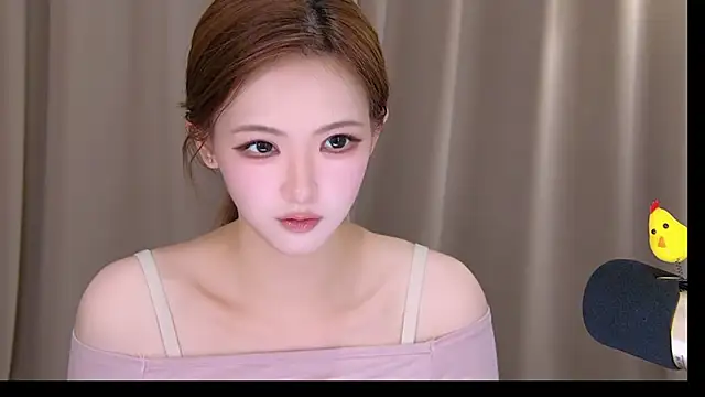 ninimissy online show from June 14, 11:01 am