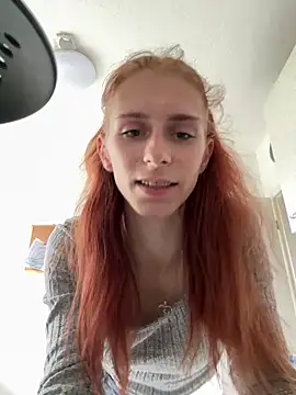 CherryBellaa online show from June 12, 3:33 pm