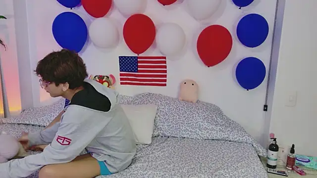 Snapshot of Samy_Twink chatting on July 6, 3:14 am Samy Twink online show from July 6, 3:14 am