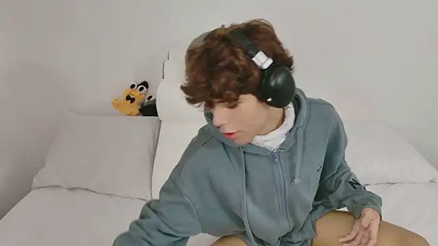 Snapshot of Samy_Twink chatting on July 16, 3:12 am Samy Twink online show from July 16, 3:12 am