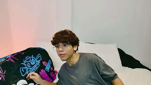 Snapshot of Samy_Twink chatting on July 19, 3:10 am Samy Twink online show from July 19, 3:10 am