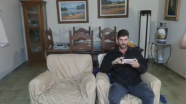 vellasquezz online show from July 2, 11:22 pm