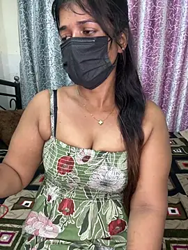Snapshot of Gauri_Xx chatting on July 18, 4:33 pm Gauri Xx online show from July 18, 4:33 pm