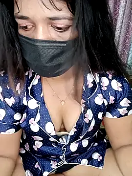 Snapshot of Gauri_Xx chatting on July 20, 5:26 pm Gauri Xx online show from July 20, 5:26 pm