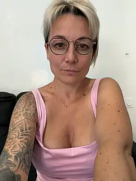 marinellaaX online show from June 15, 10:39 am