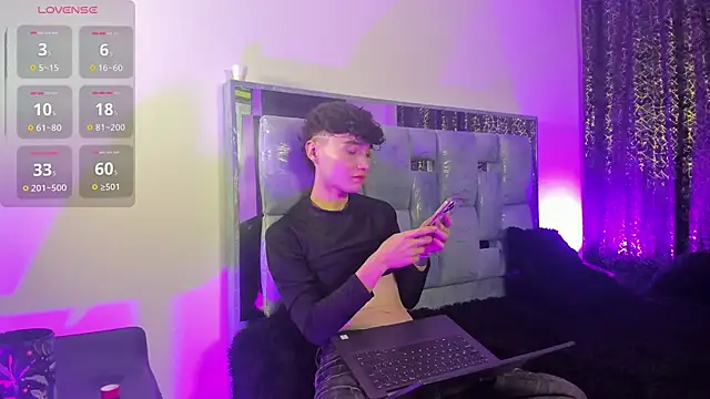 AngelFoxX 77 online show from August 8, 4:25 am